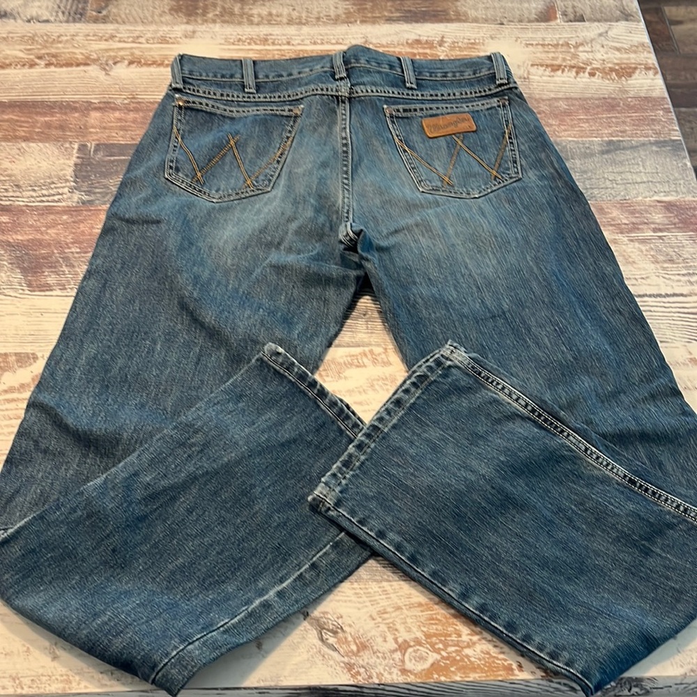 Wrangler Retro Slim Boot 33x32